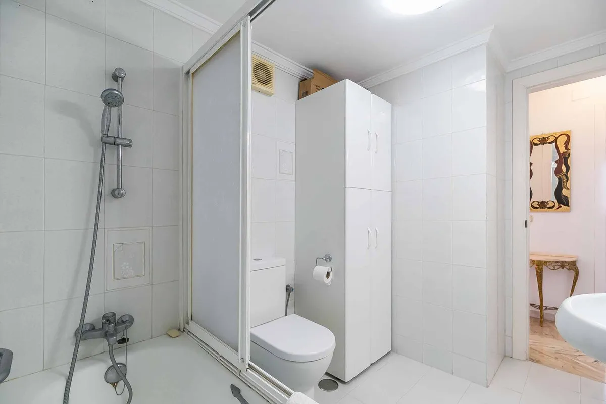 dc4a3c4b-7ce0-484d-bdbb-2cebaa8f1e14