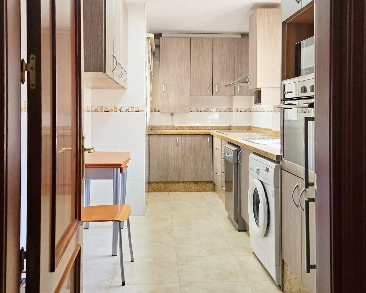 939cc17c-d08a-45d9-818f-76eb754079ba