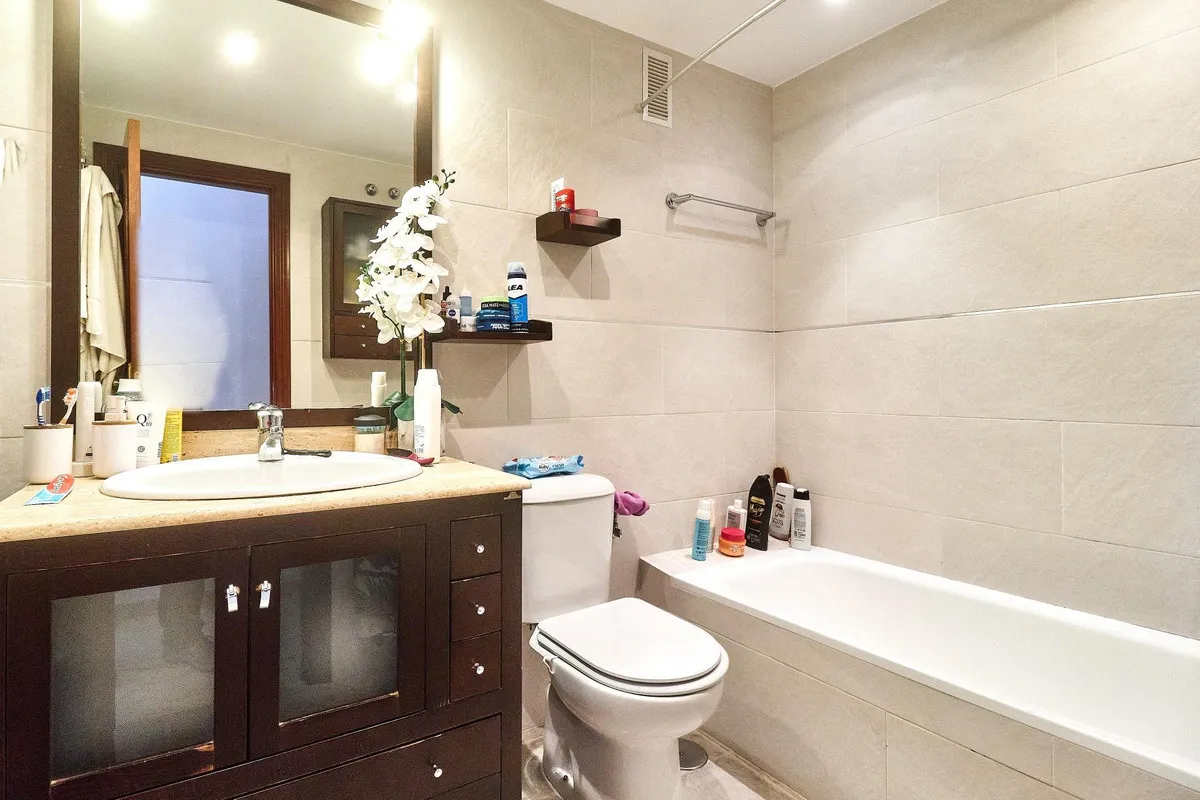 c49dfee9-3b5d-424d-b71f-acea10350b7b