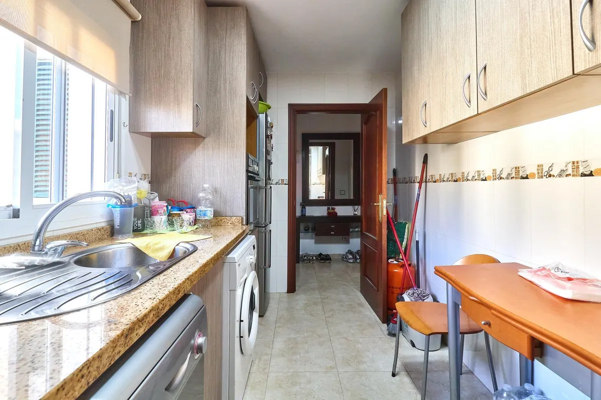 e3212d80-80bb-4d27-a86d-0b075b7d049e