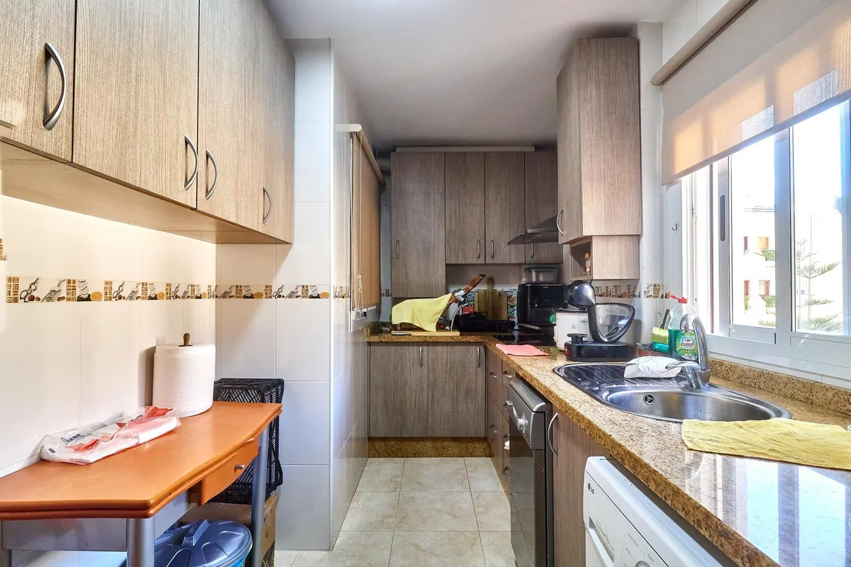 eeedff14-b216-48c3-81a6-df0f010b0412