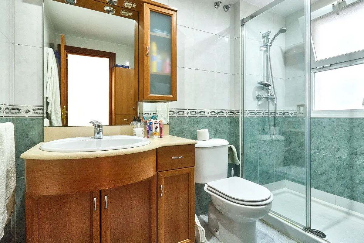 f66413b9-ec3d-44a6-b408-9c04f309c2b4