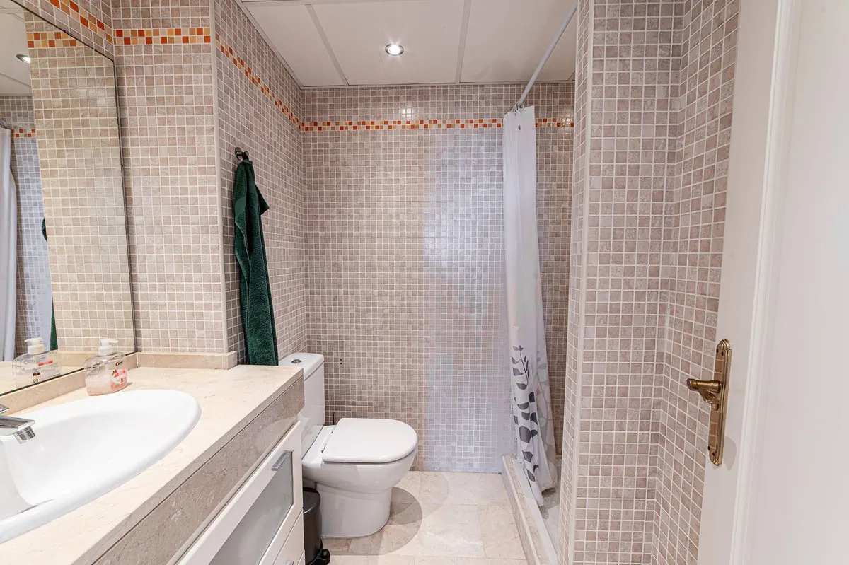 25d01b41-38aa-458e-a7f4-73b8122f725e