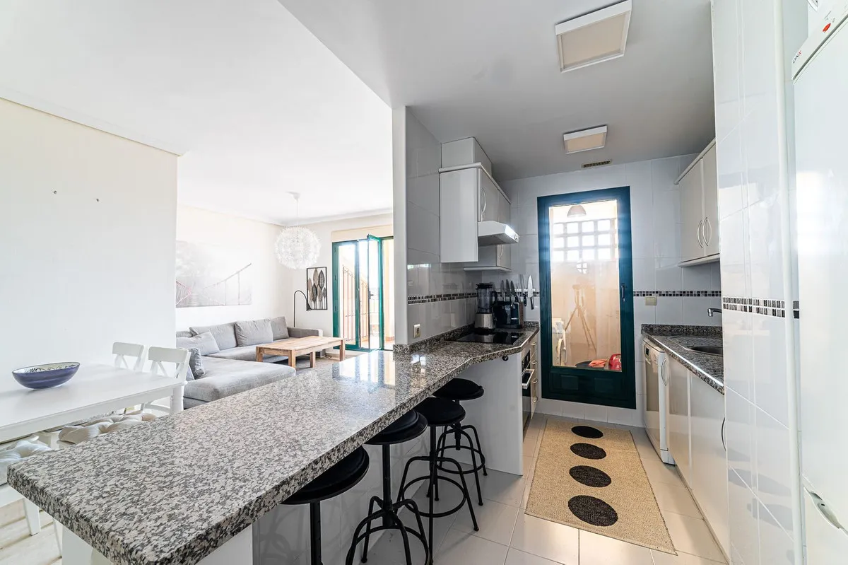 74274041-c60c-4f64-80e2-2033fdd11a57