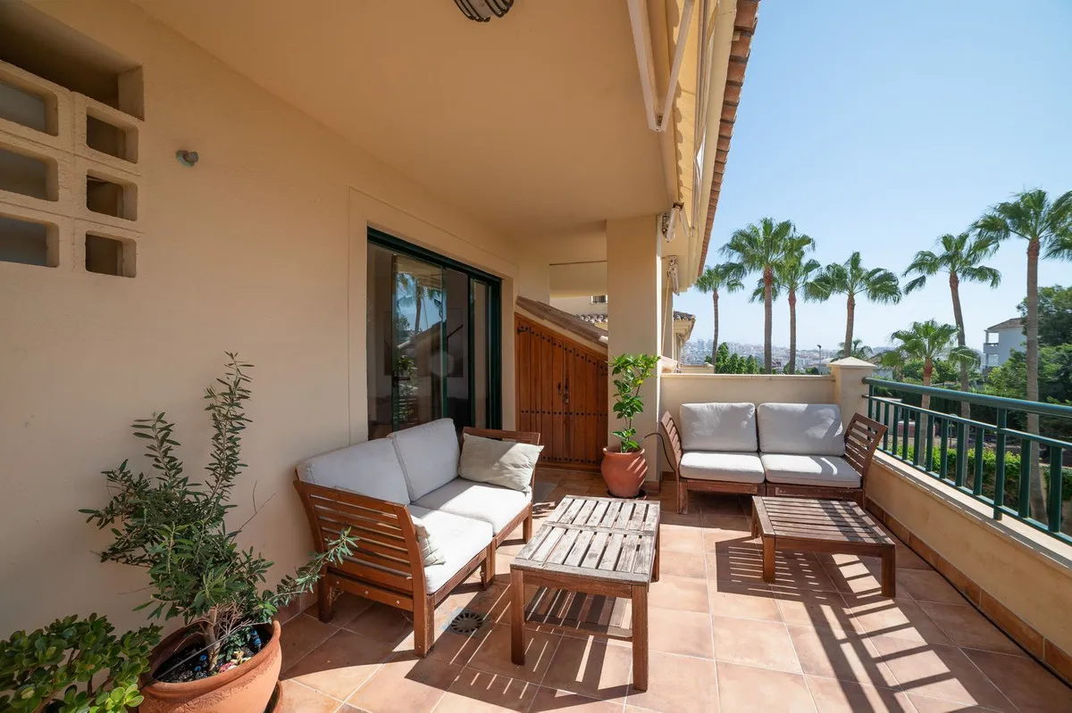 c2824f97-83e7-42b7-9398-4919578aeebf