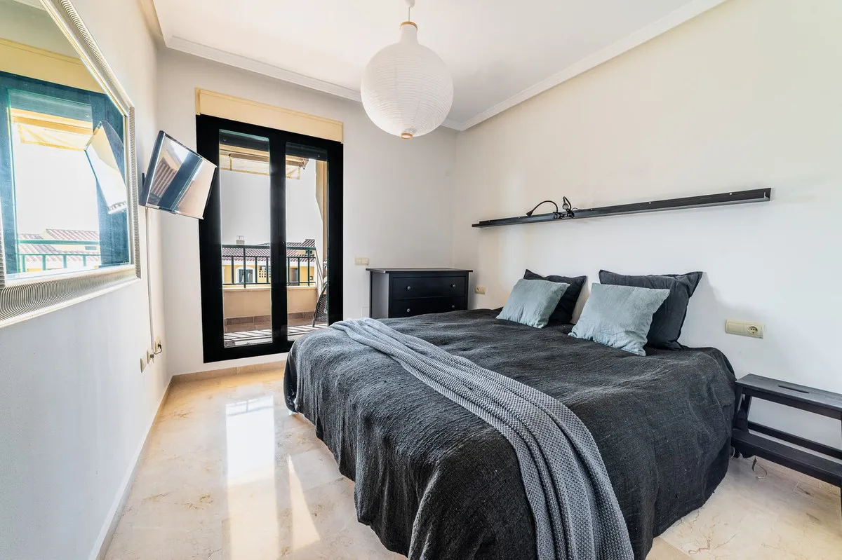 d1966832-3632-4997-9b32-59d1c1f8f17a