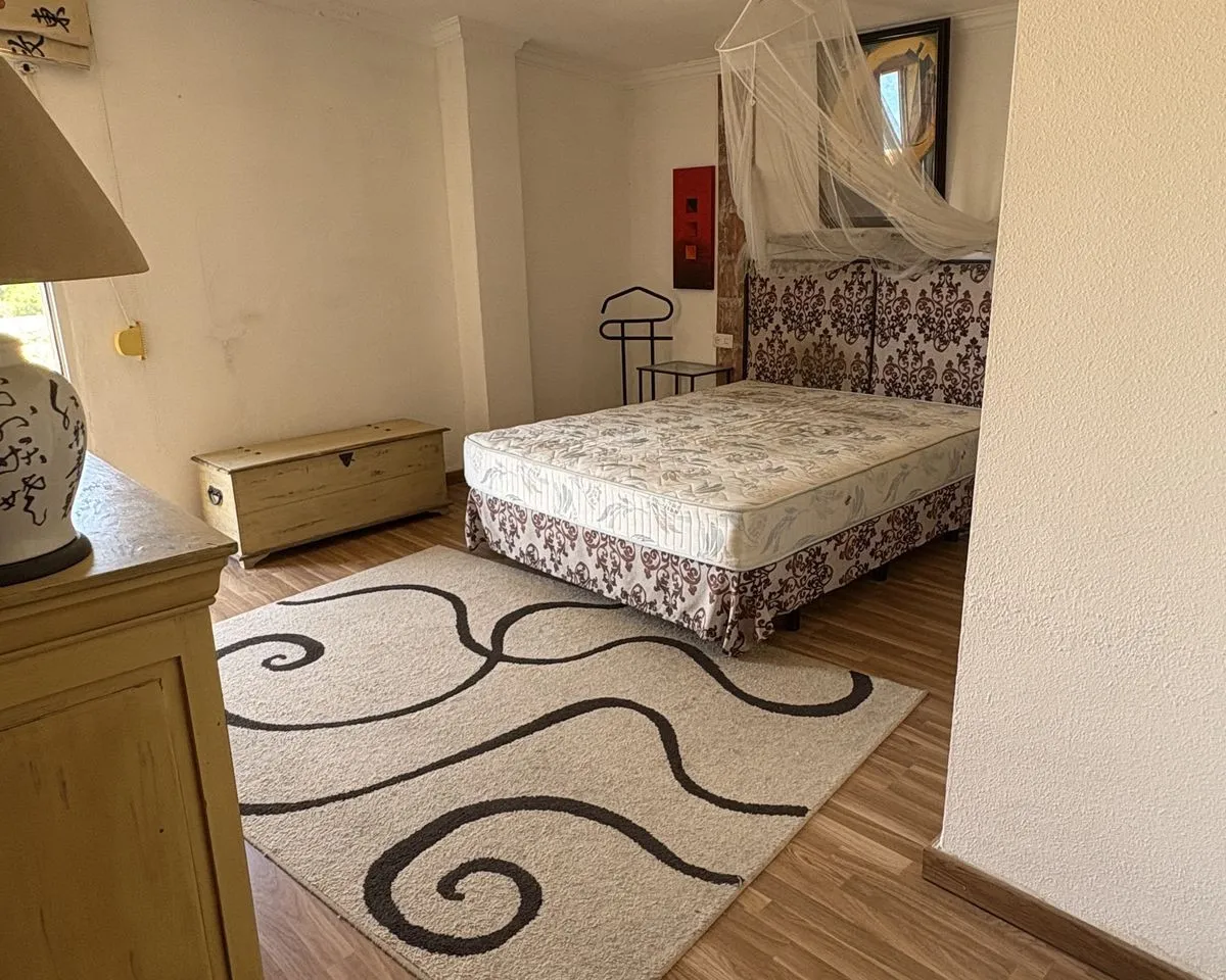 df6c4a70-f71e-4009-a9df-590c295a33e2