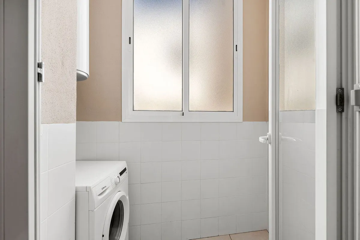 82a09dea-c889-4286-8641-6f2d0bbc2102