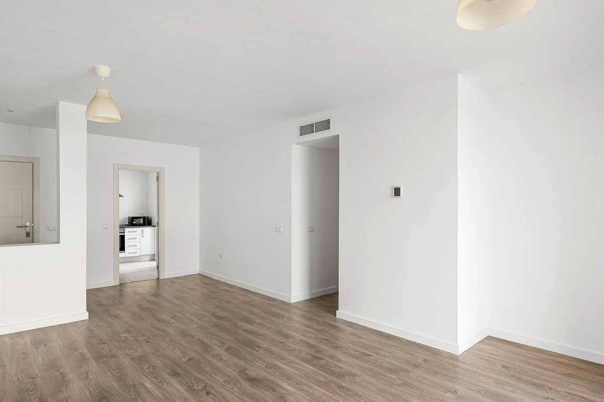 8b2b0d26-0f63-4f65-b021-60f5be44517e