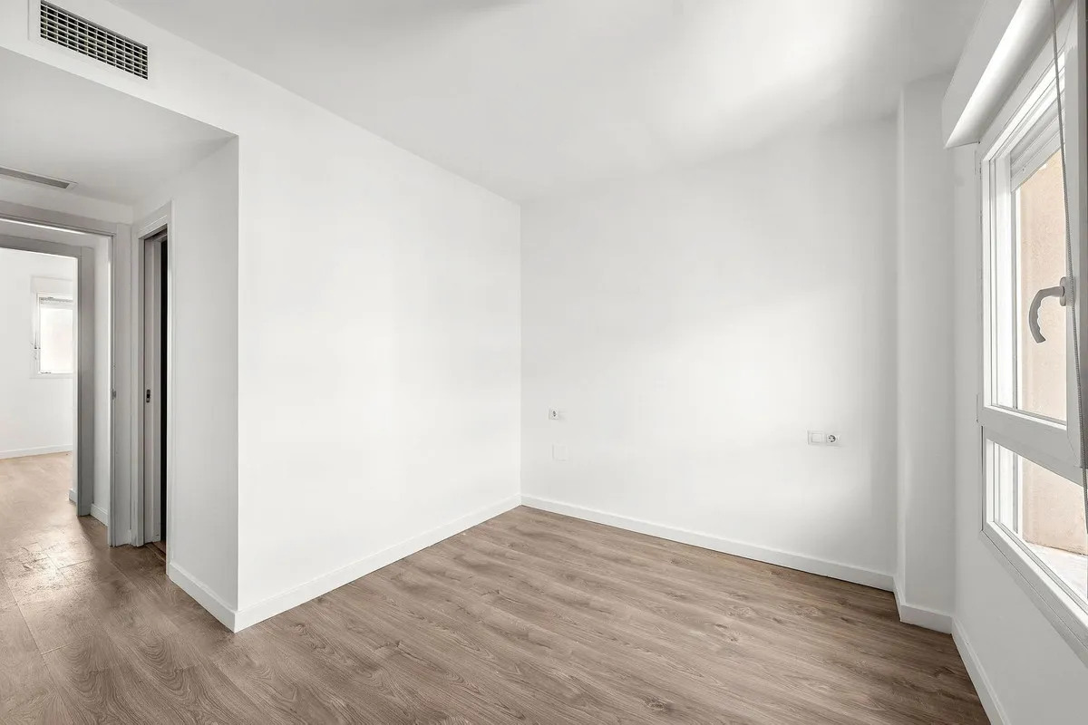 f676c111-1774-4a83-b10c-22a95e4504d1