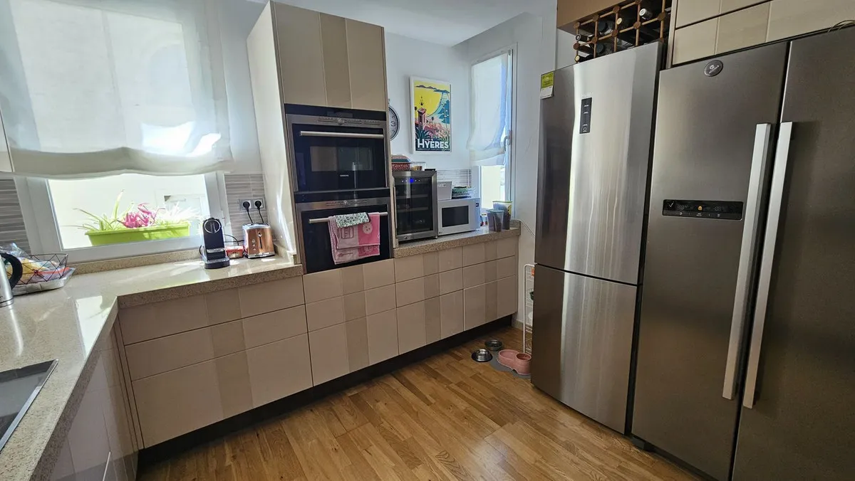 1c01fb7b-c780-4ad8-ac10-08091aab9aac