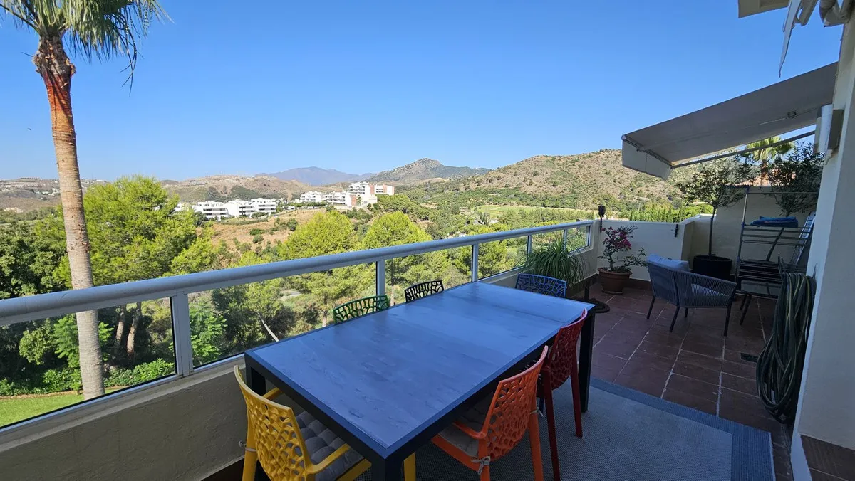 b945cc93-c35c-4d1a-982a-abee7b9c64ea