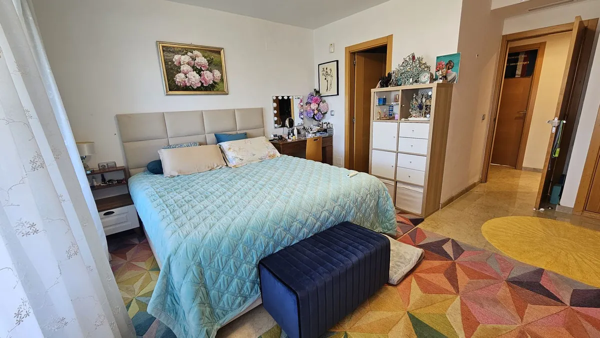 c585ef43-a1e8-49fb-aebb-e77592c5b63e