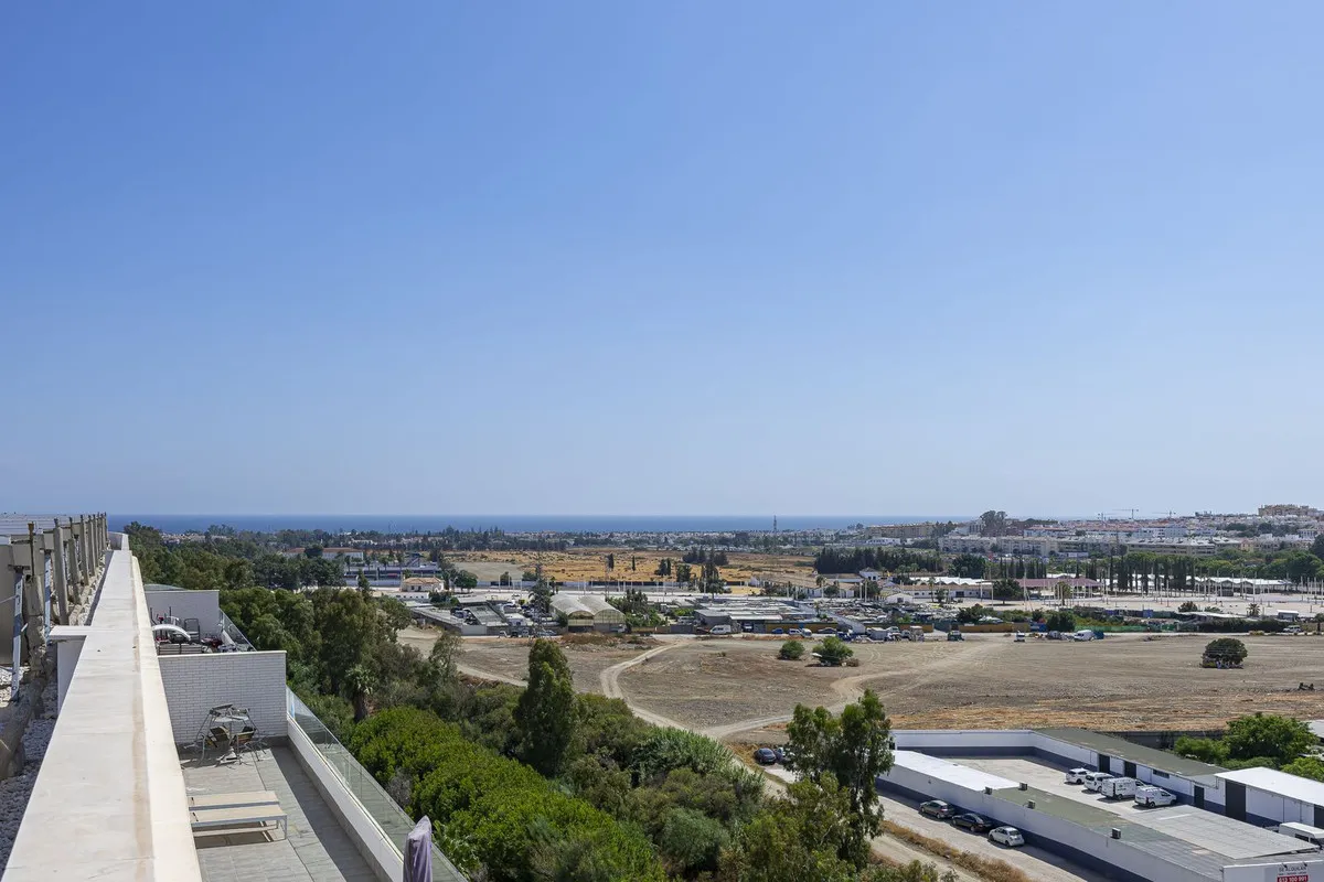 c3766ef4-53db-4a1c-8e24-391d0aed87e2