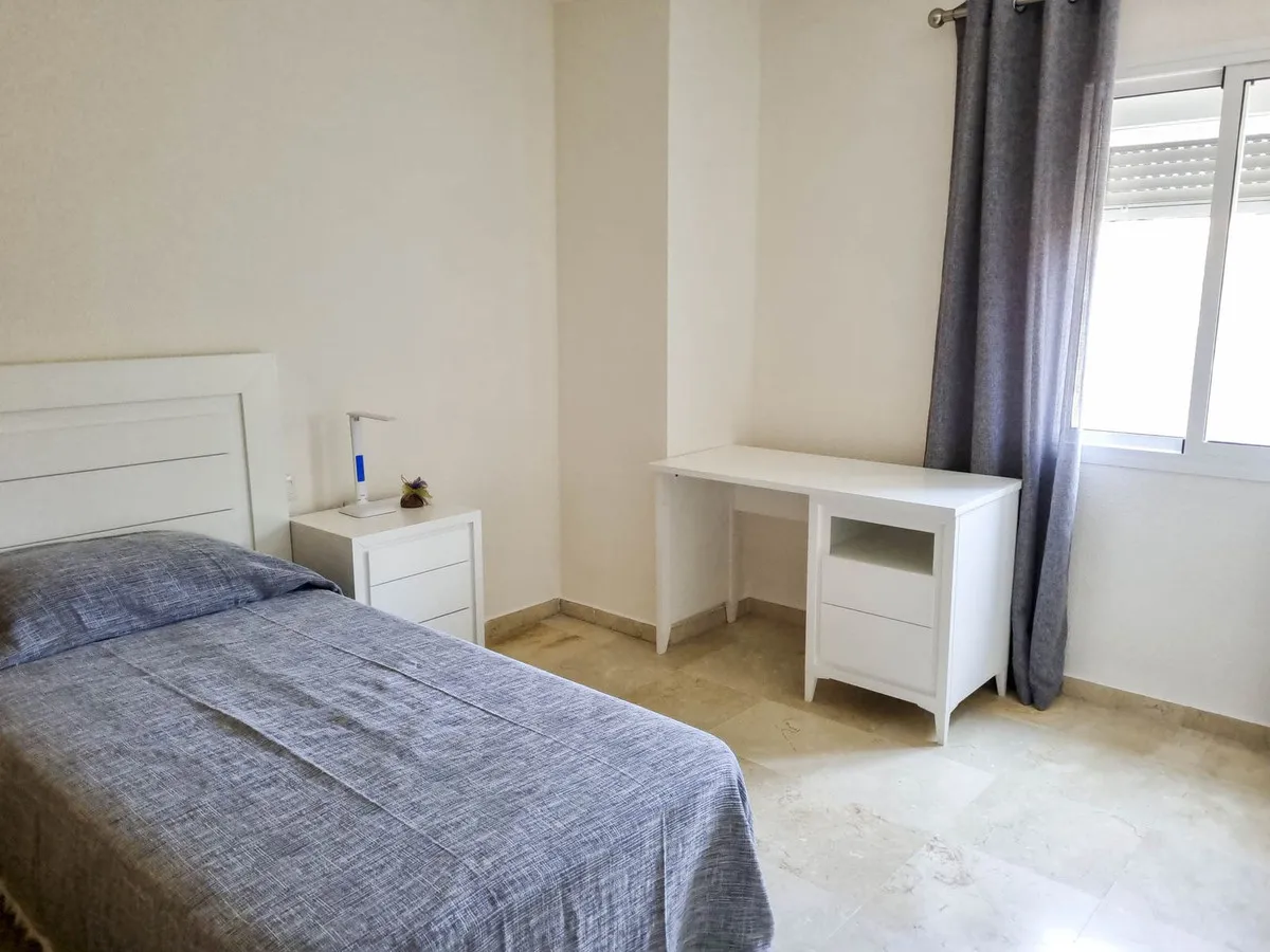 0f054ad2-8caf-449d-beb5-9f5bf49b9f08