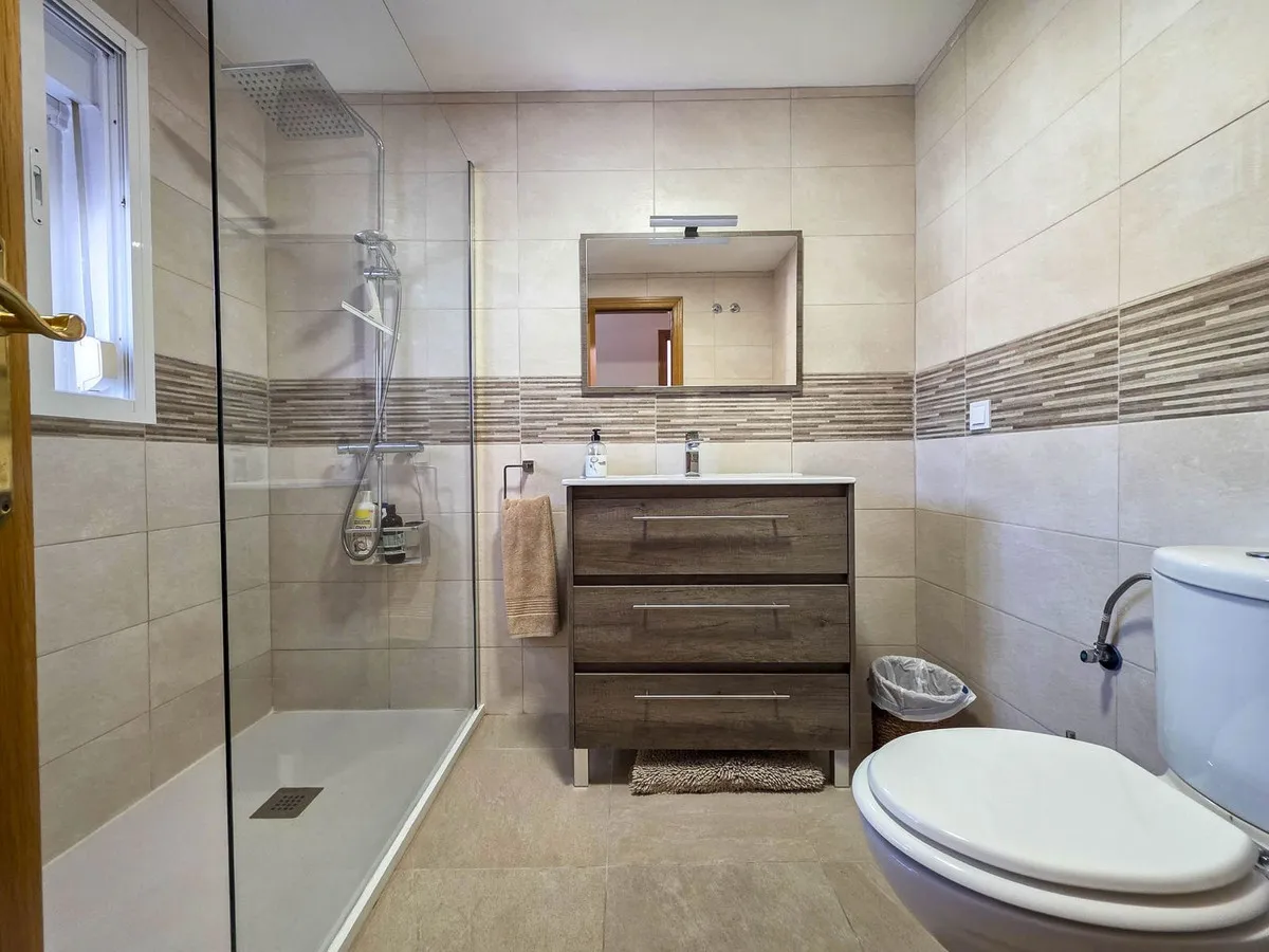 12bc676f-f6f7-430b-a283-fde12cf16f36