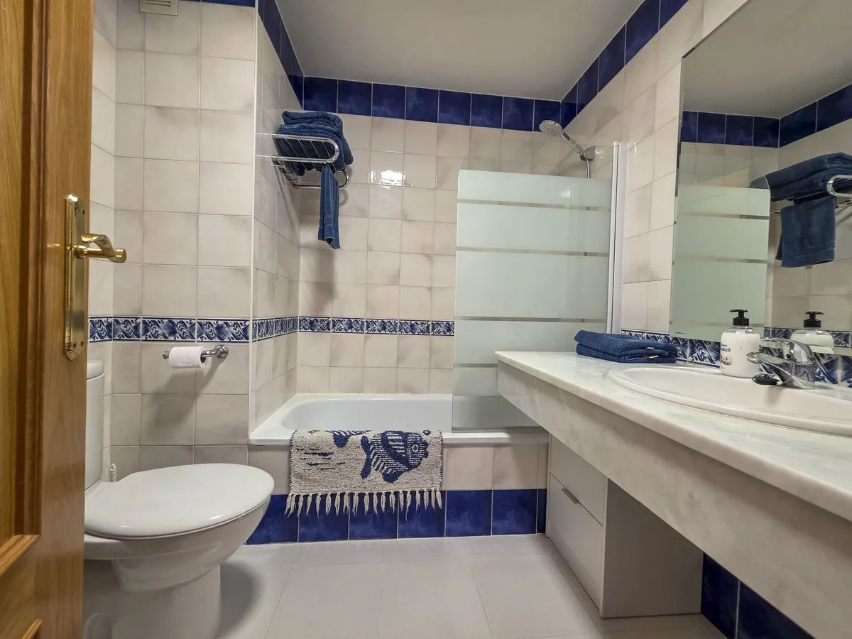 bacfb85c-5ba9-42d3-a921-540ce5f23902