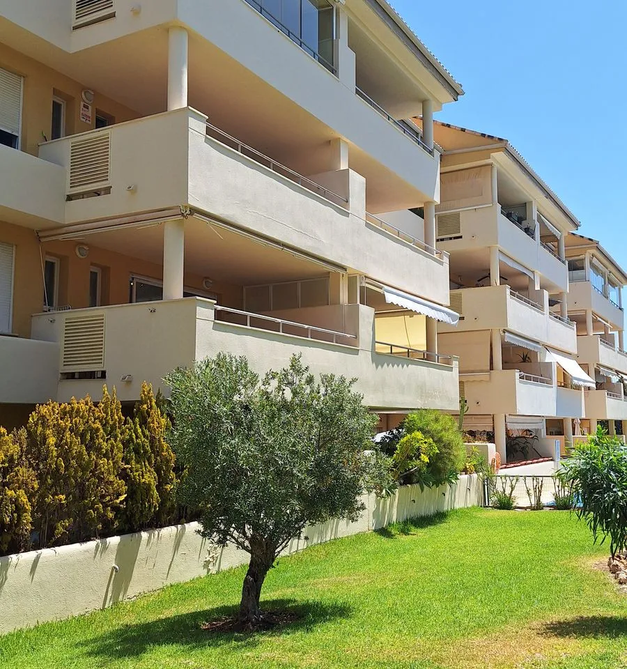 1dad4bbc-fbac-4250-a5d0-65612f0da931