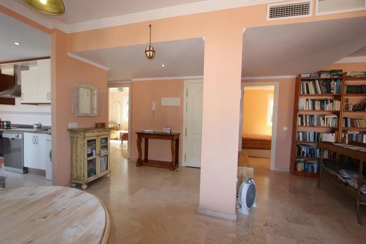 4ab73354-93c2-4933-b07c-0929be1c44d8