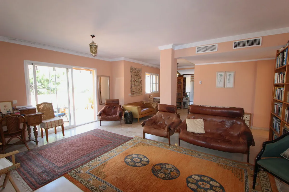 72d17744-571f-4cf6-b2d3-7f5780684f0e