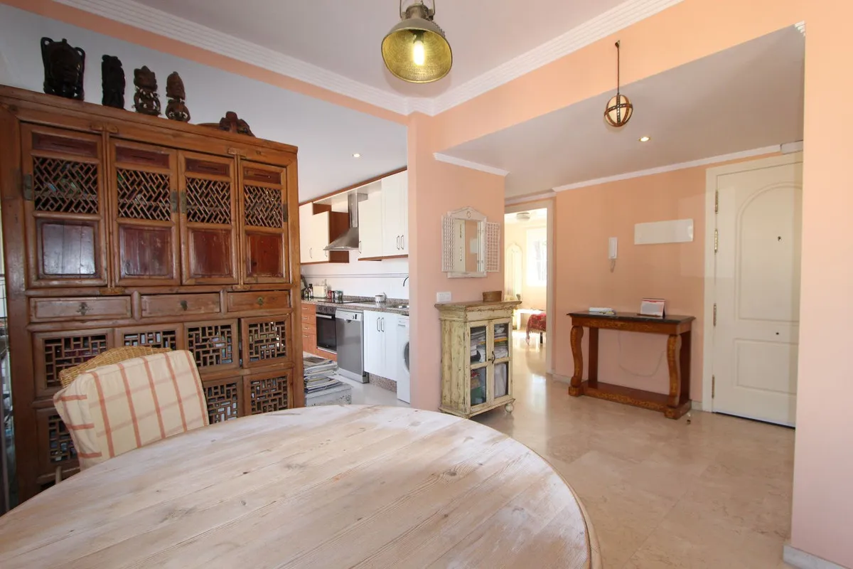 781b1c03-81e3-47c2-9030-40de7c2d6e6a