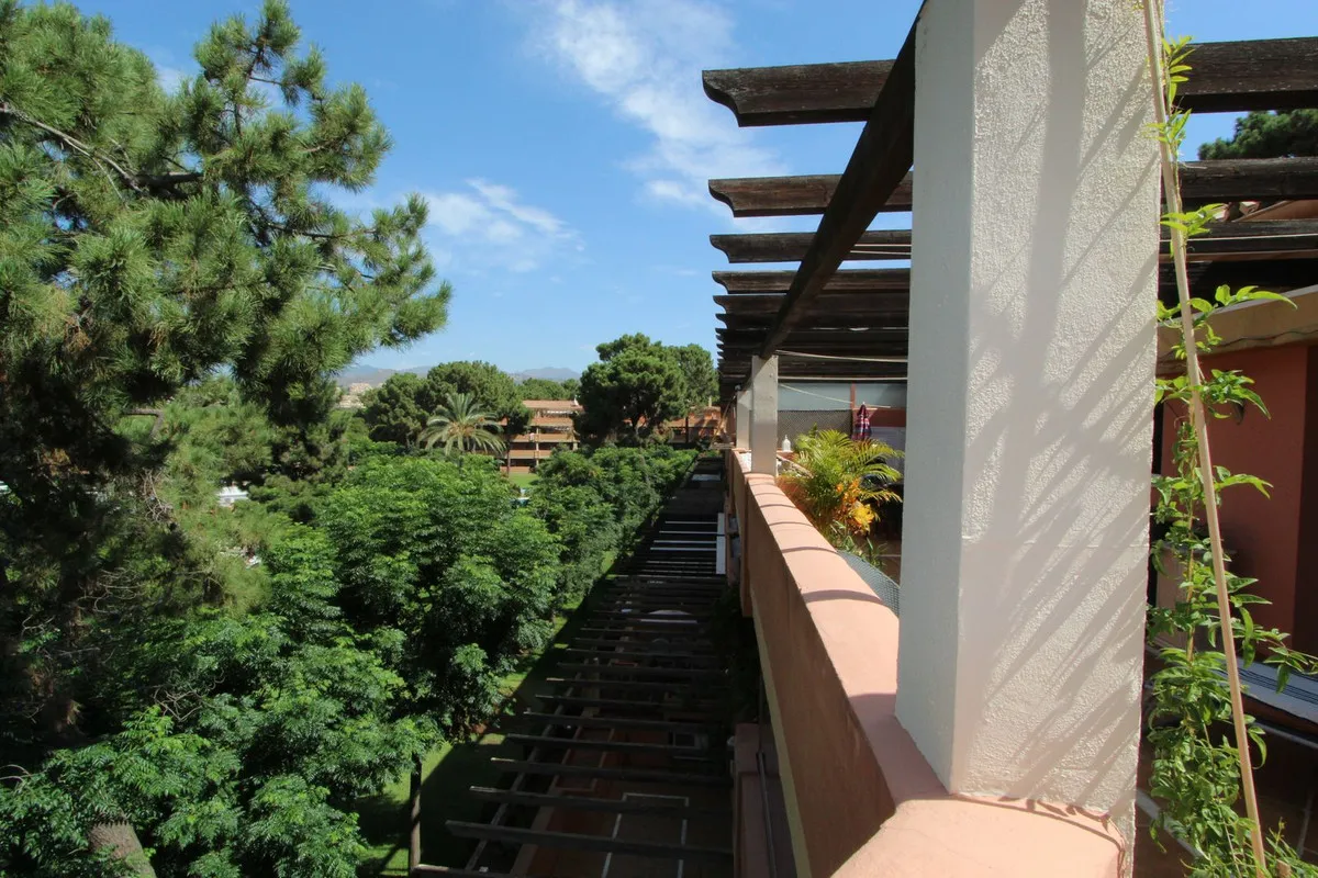 a6995e59-d079-4395-b44c-1bb90aaa589f