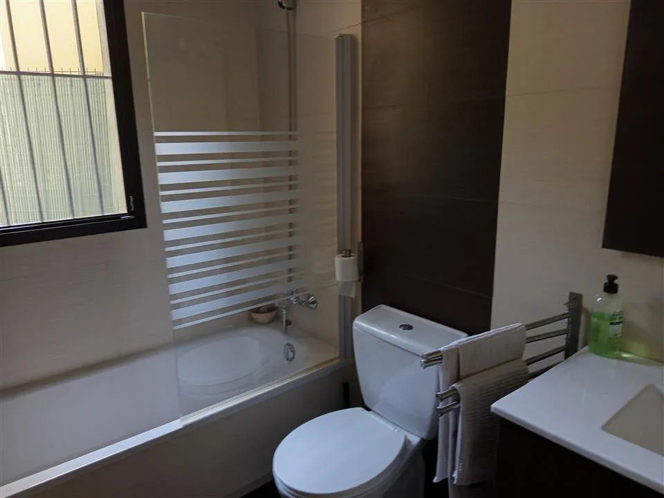 1ea4e716-d639-4b9c-984d-6a37f5360650