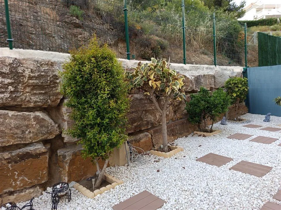 6b8ba6cd-ff6d-4b3f-8acd-b5bfc03cf5df