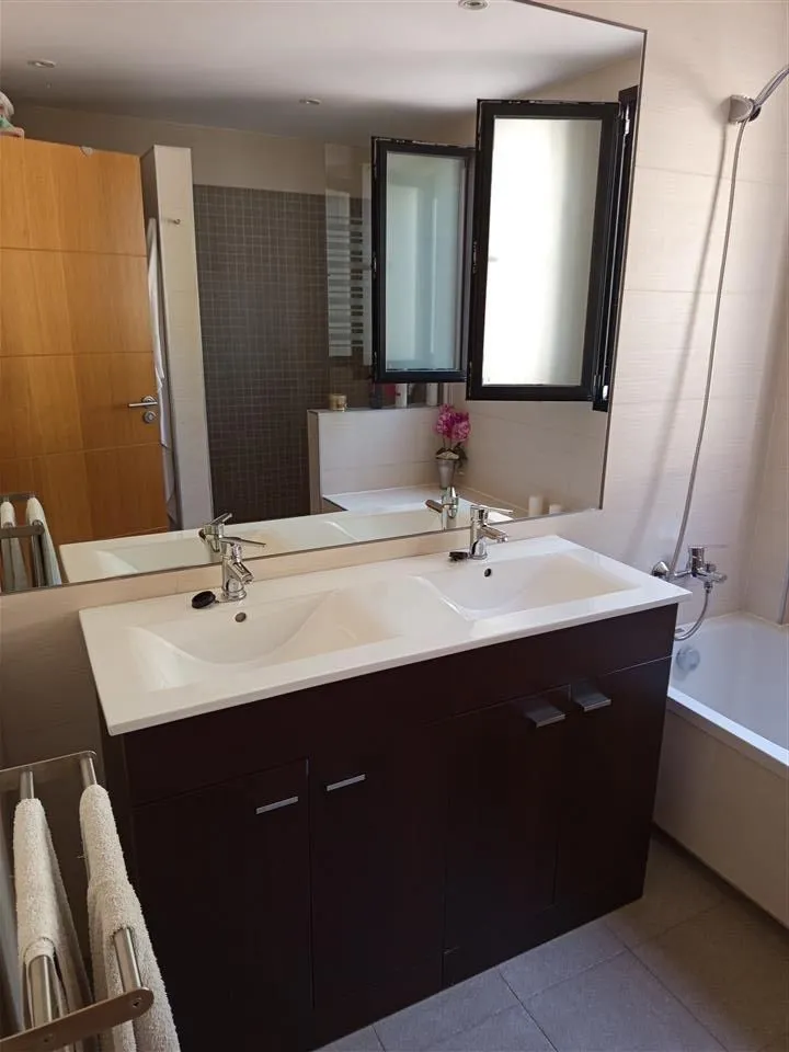 c2435bc6-0d96-49b7-9296-36f2fce67f55