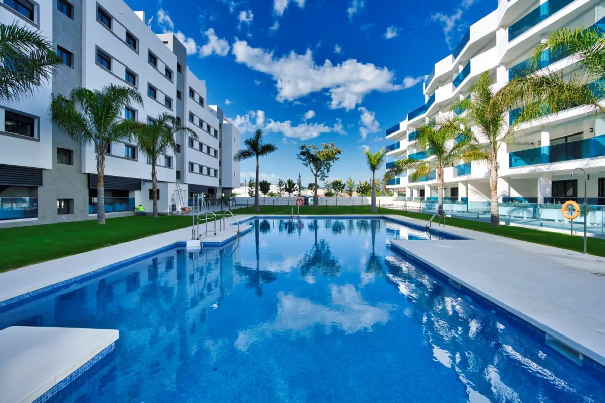 1e8d05b0-9a37-4c5b-a8d8-998e8a429e96