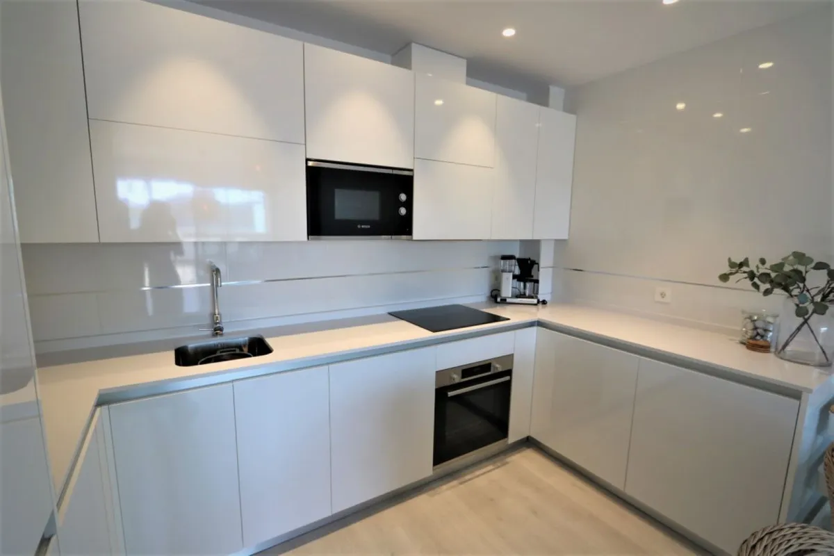 f9a70a50-a4fe-4ab9-a4fc-b310be4e9965