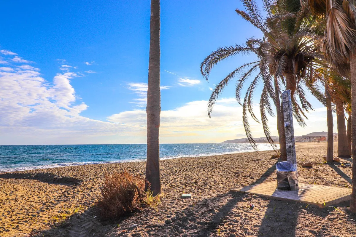 3771d152-3db1-4fc4-8880-34938186bd9c