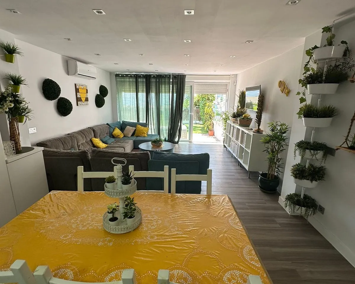 3c32c66c-775b-4b23-88b9-b655ee882e63