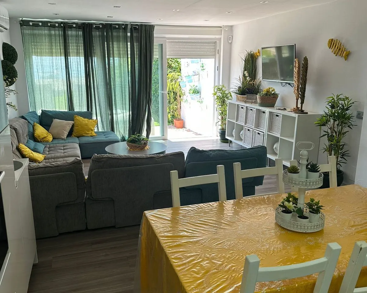 8d7c6d09-57f9-4b61-8449-1d3716a28ddc