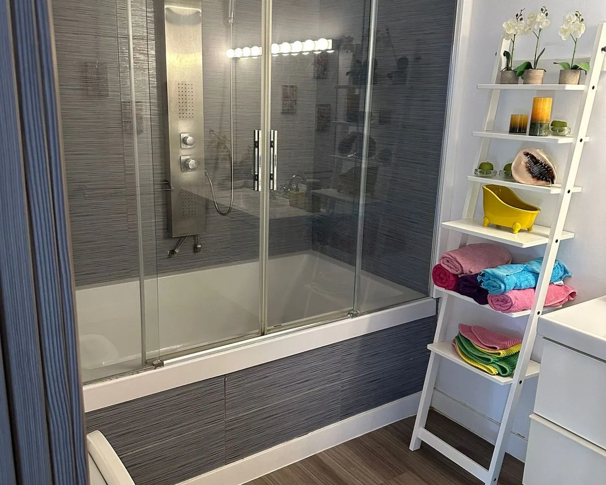 aba4c378-42eb-4759-a5b9-790050873379