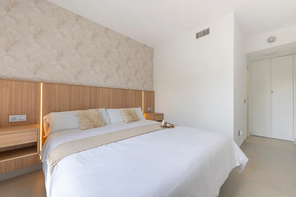 133a2960-ecfa-46b2-99ca-ec78f3133d19