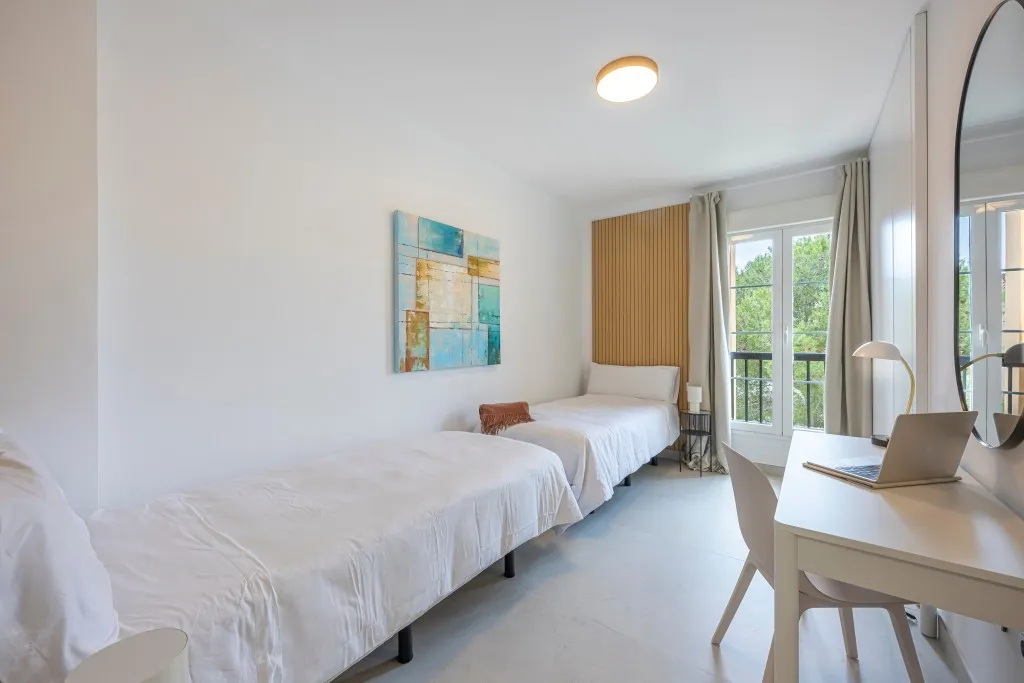 31a890a1-55c5-48a3-a3d9-8705161ff299