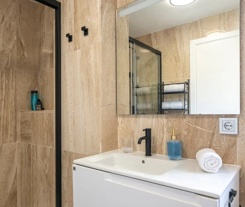 7bb99b91-646f-47df-bb96-c6795c265d11