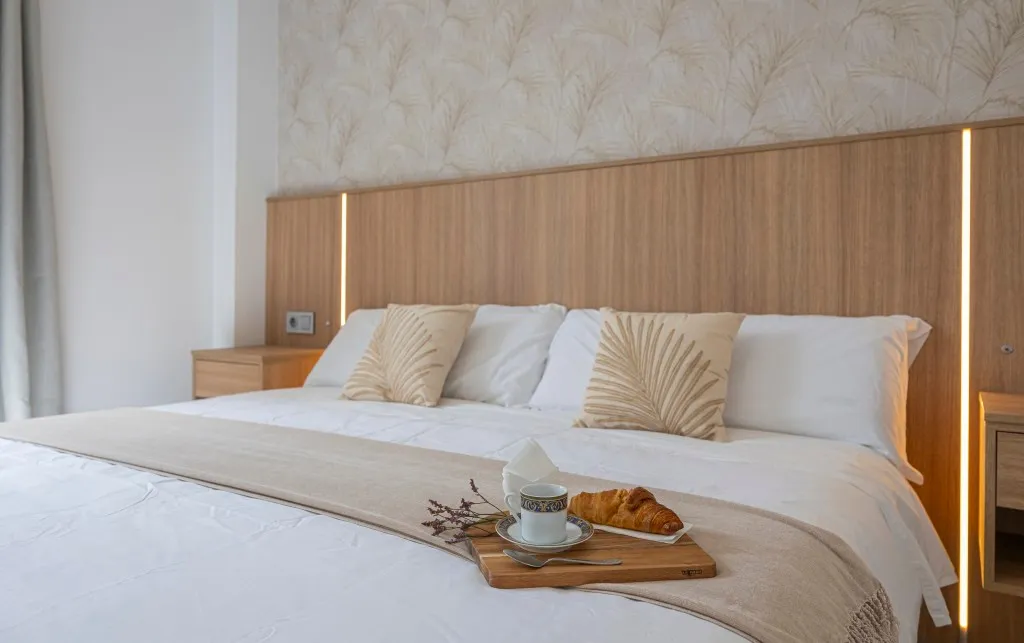 9c9be3d3-7aad-40eb-9dca-a9b83d6bf11e