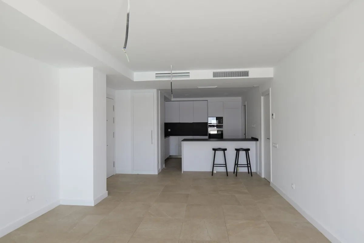 647d7963-085b-4195-ba0f-5a501939e862