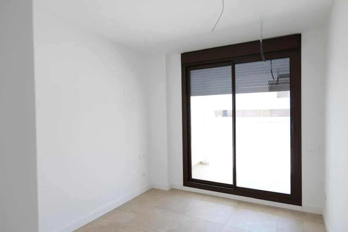 eb43ea00-6458-4f3a-8ccb-2e2df14cdd48