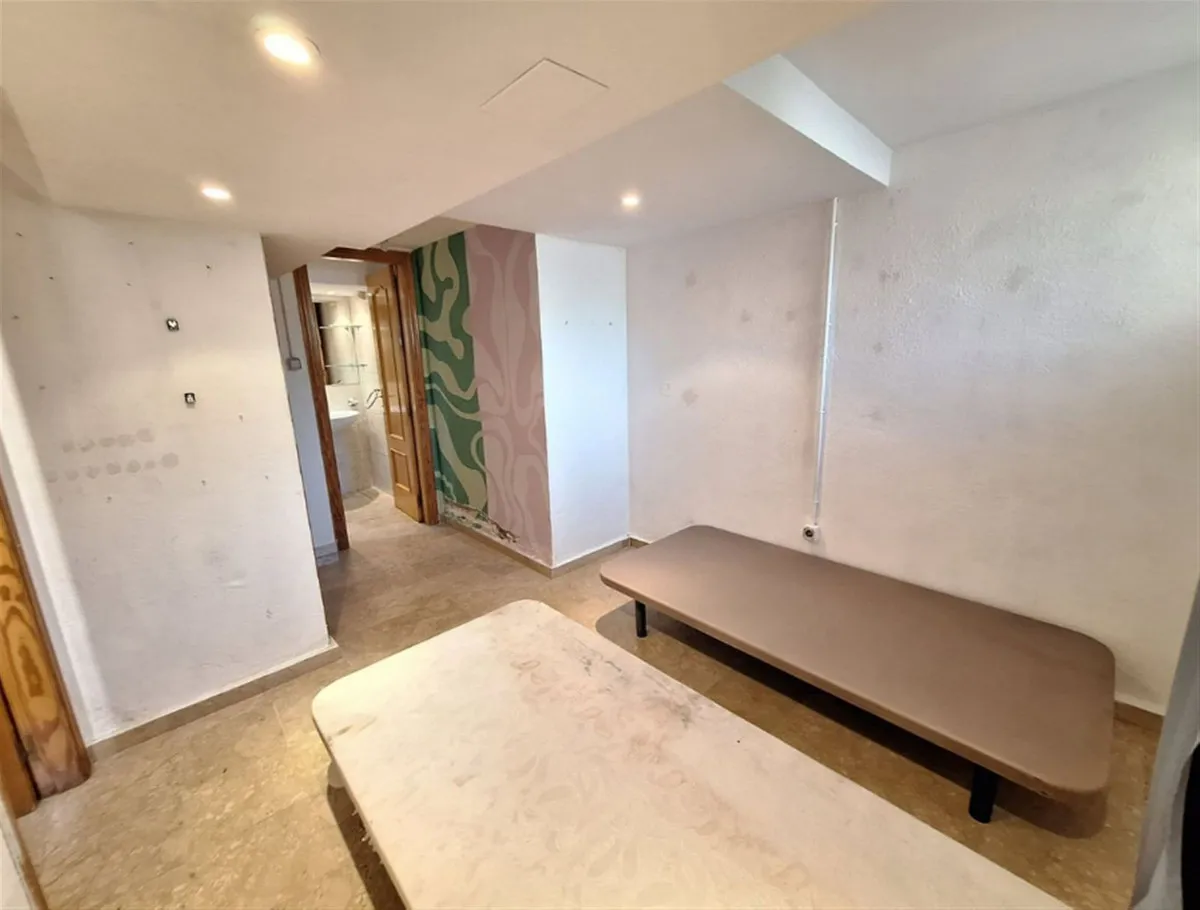 804e5045-5acb-43db-92e8-443af5dbce72