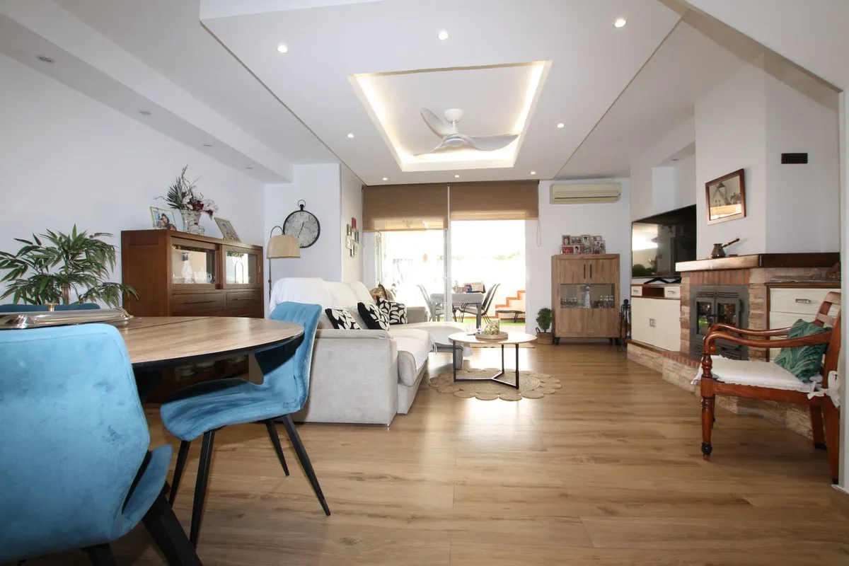 104f6827-1860-4169-8784-03aa38cc8903