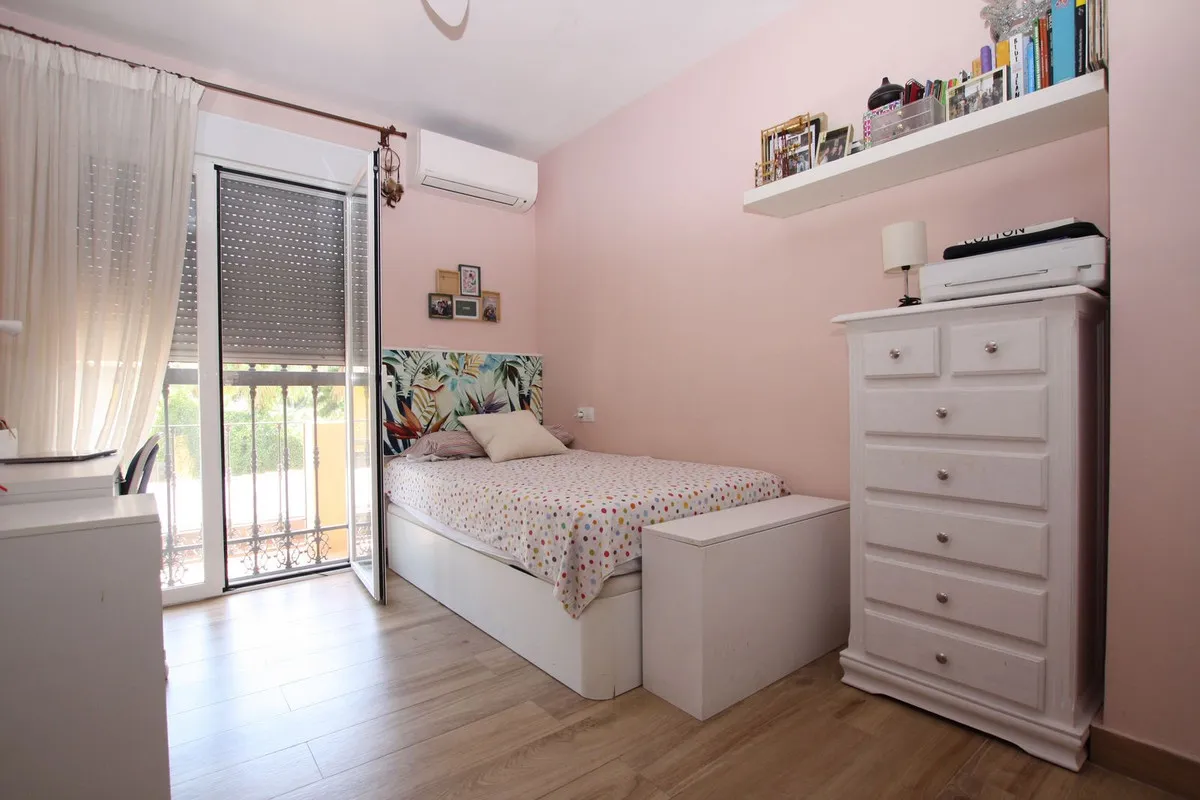 145ec0ef-1c3a-4080-8273-2a2340b08869