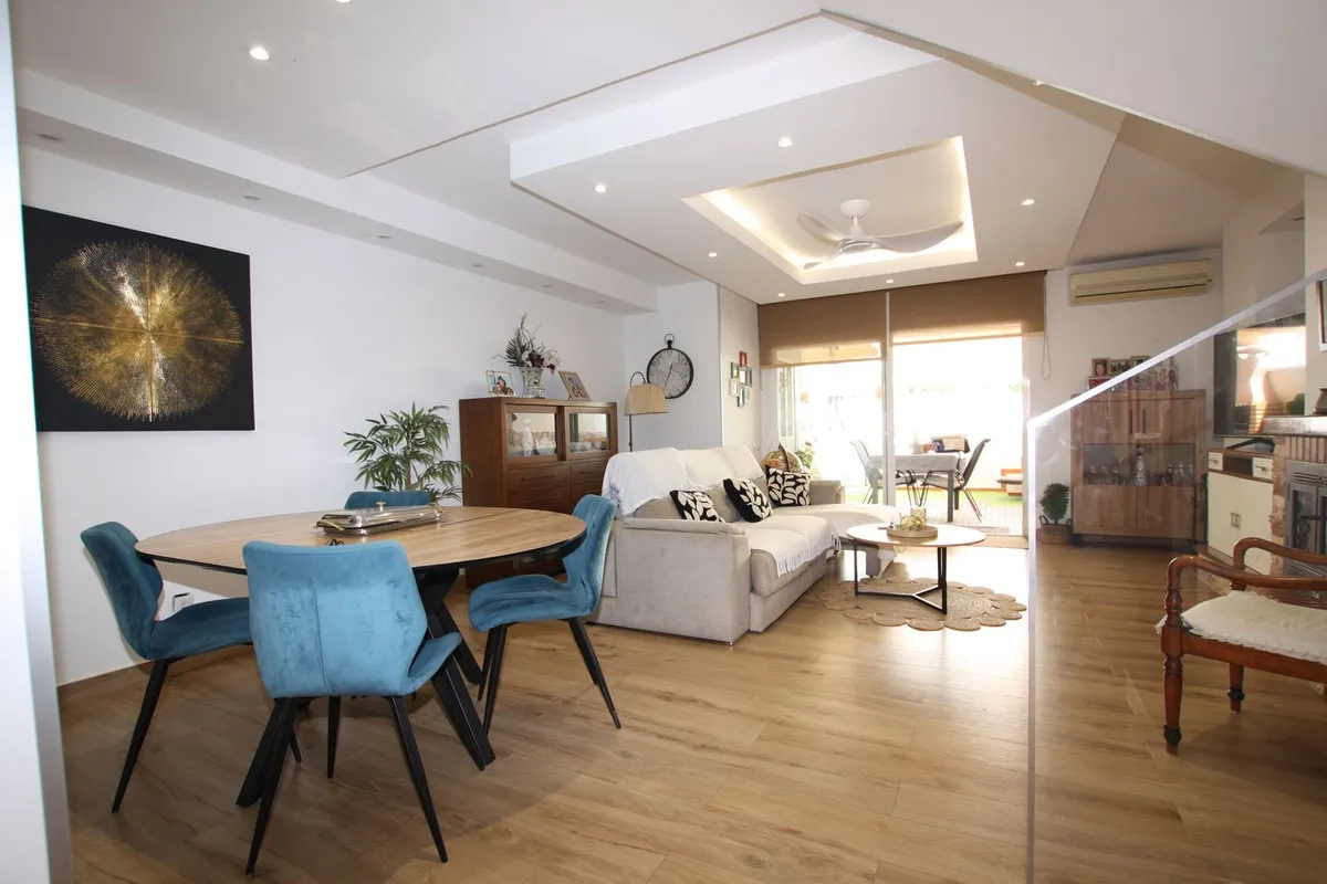 32d6b169-9284-4278-b752-d134e2d1e599