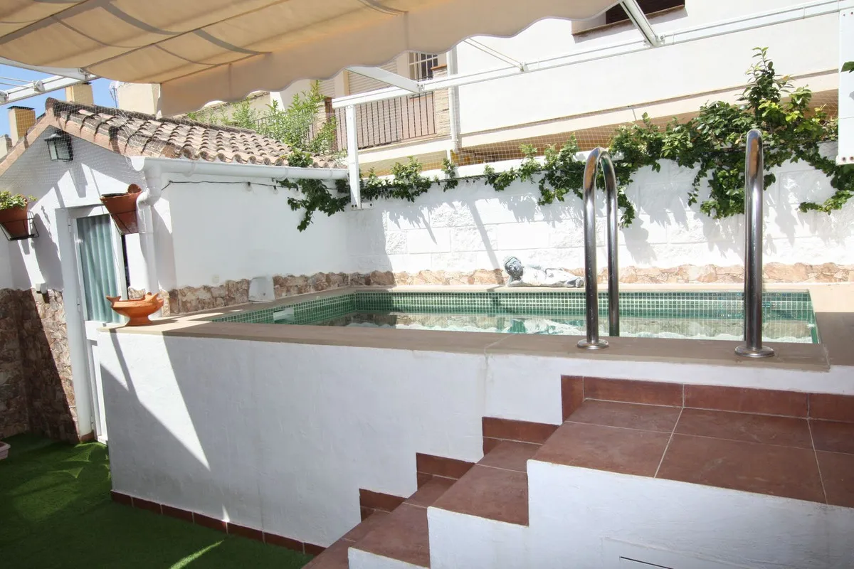 646b3c54-7bba-44da-bbb8-5b7c58036c36