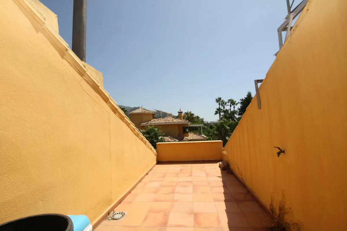 83949555-c91c-4d0e-9a3d-6ad5adde7543