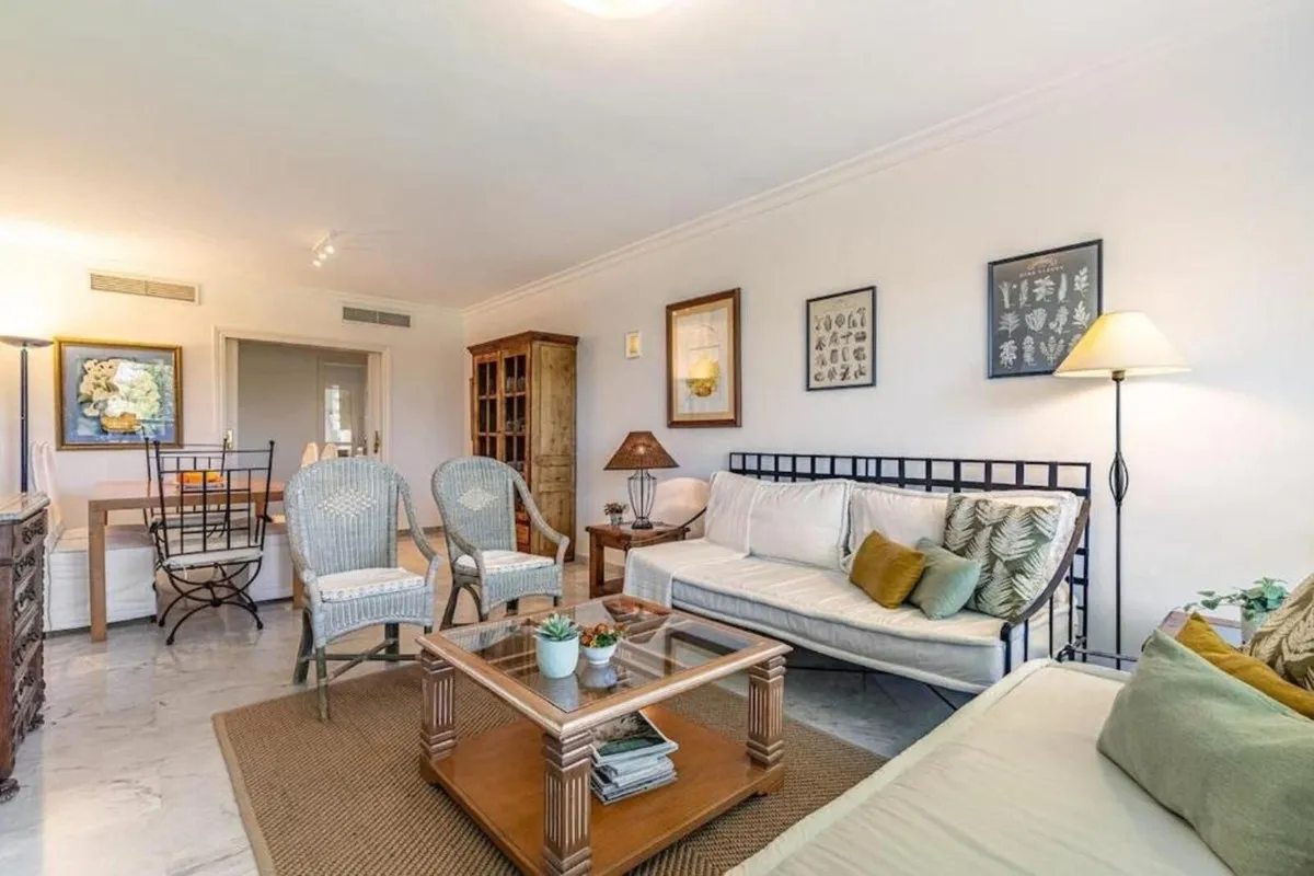 049d7082-3150-438b-8c69-07e305eda799