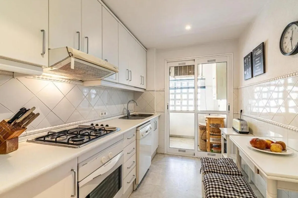 f232d5e6-fa86-4009-8f3e-a34cac2bc24b