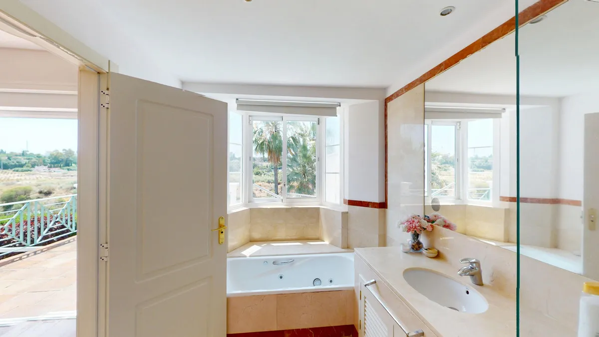 63cf0461-0f43-4fac-9f5d-d427d1681efa